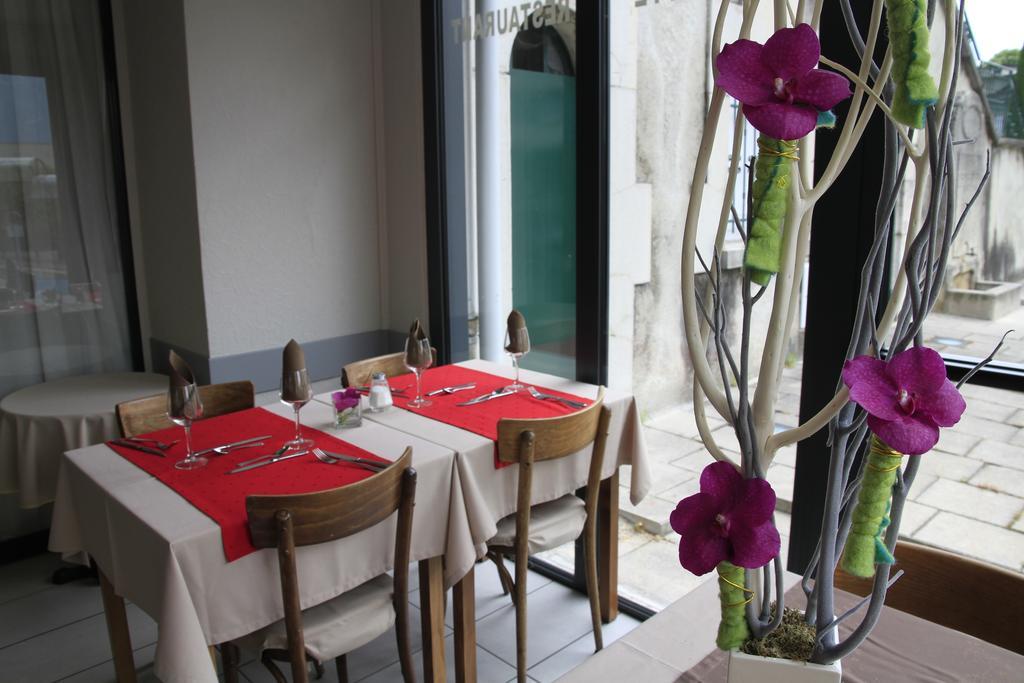 Hotel De La Grotte Aix-les-Bains